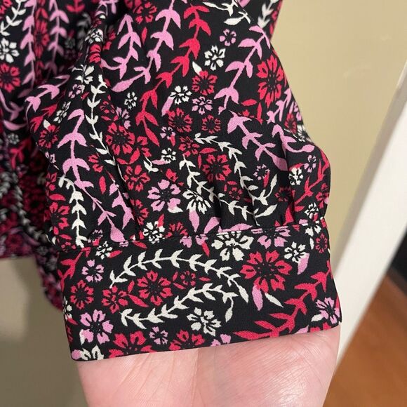 Talbots Womens Pink Black White Floral VNeck Blouse Petite Large LP - Picture 8 of 10